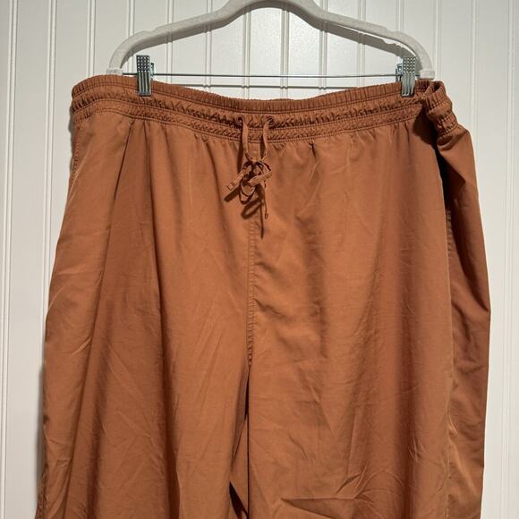 Old Navy Quick Dry Cropped Wide Leg Pants Hickory Brown Plus Size 3X - Picture 3 of 7